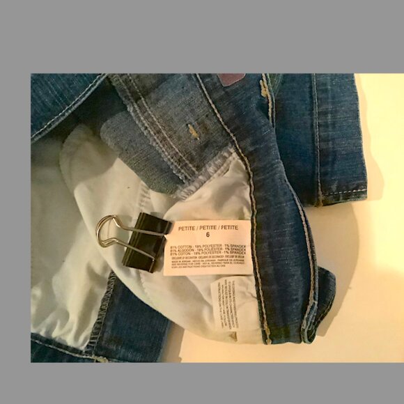 Gloria Vanderbilt -Amanda so slimming denim Bermuda Shorts Size 6P - Picture 6 of 12